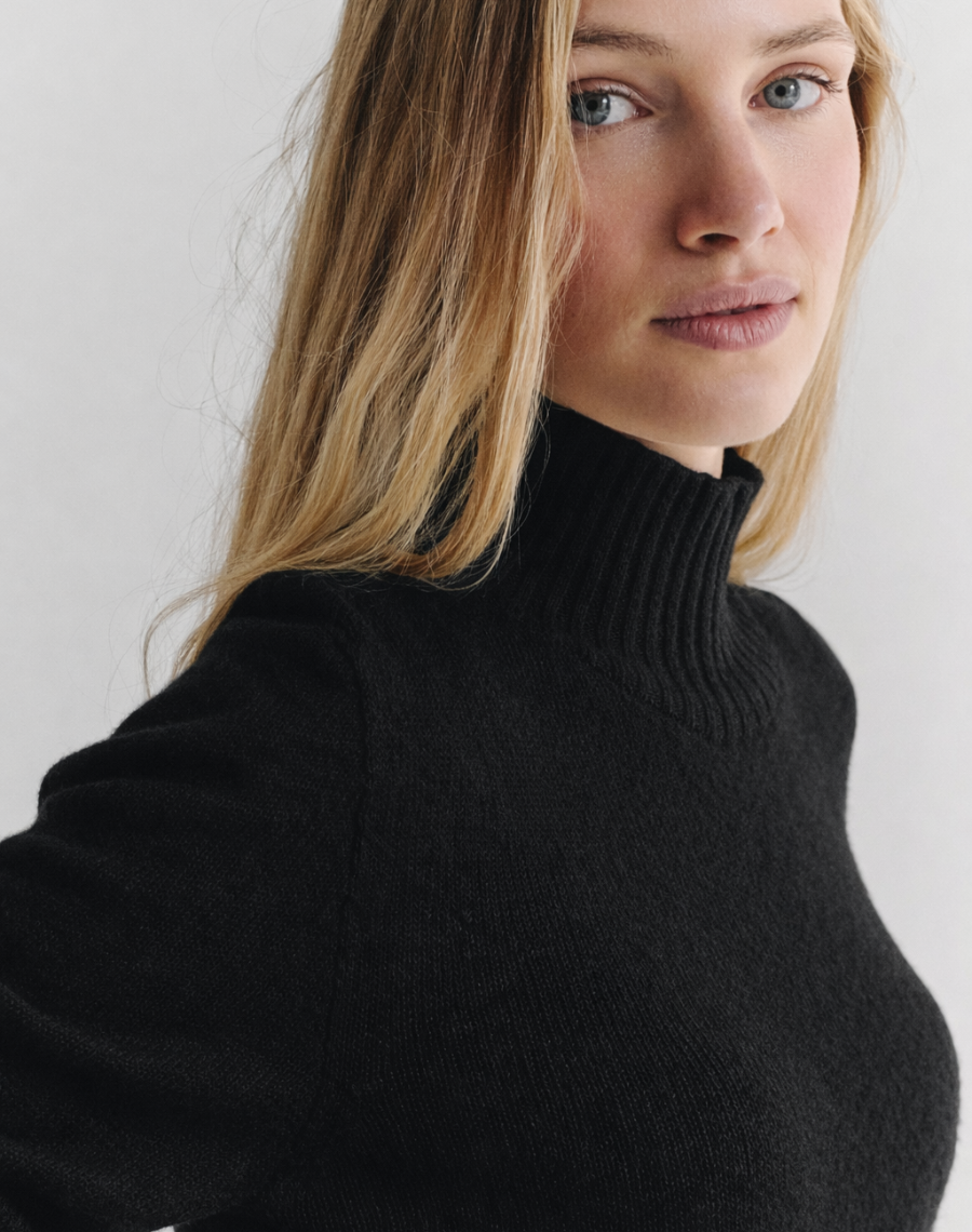 The New Classic Funnel - Black