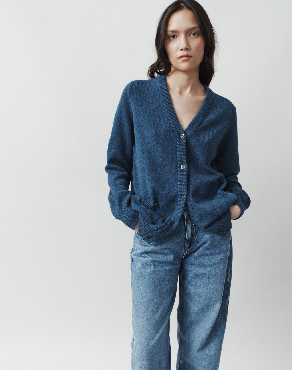 Navygrey Women The CARDIGAN 2.0 Sustainable Scottish spun Lambswool Atlantic Blue