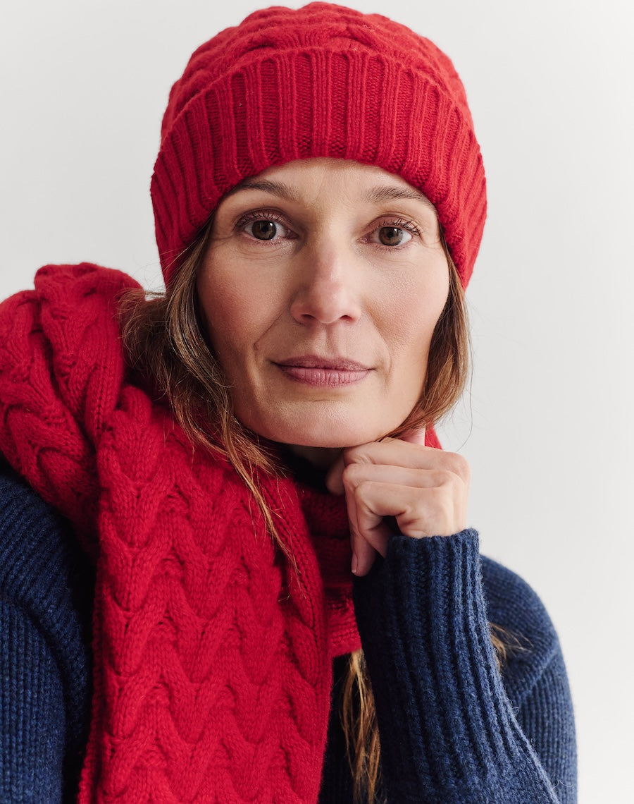 The Border Cable Hat - Carmine
