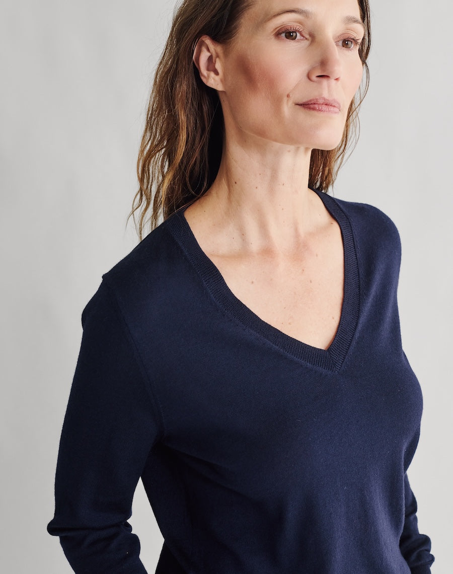 The Extra Fine V - Navy