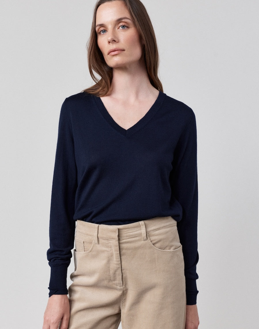 The Extra Fine V - Navy