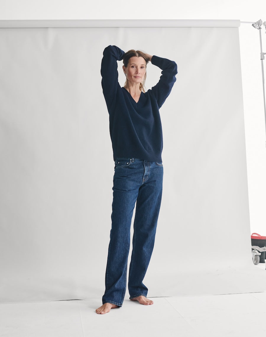 The Relaxed V - Navy