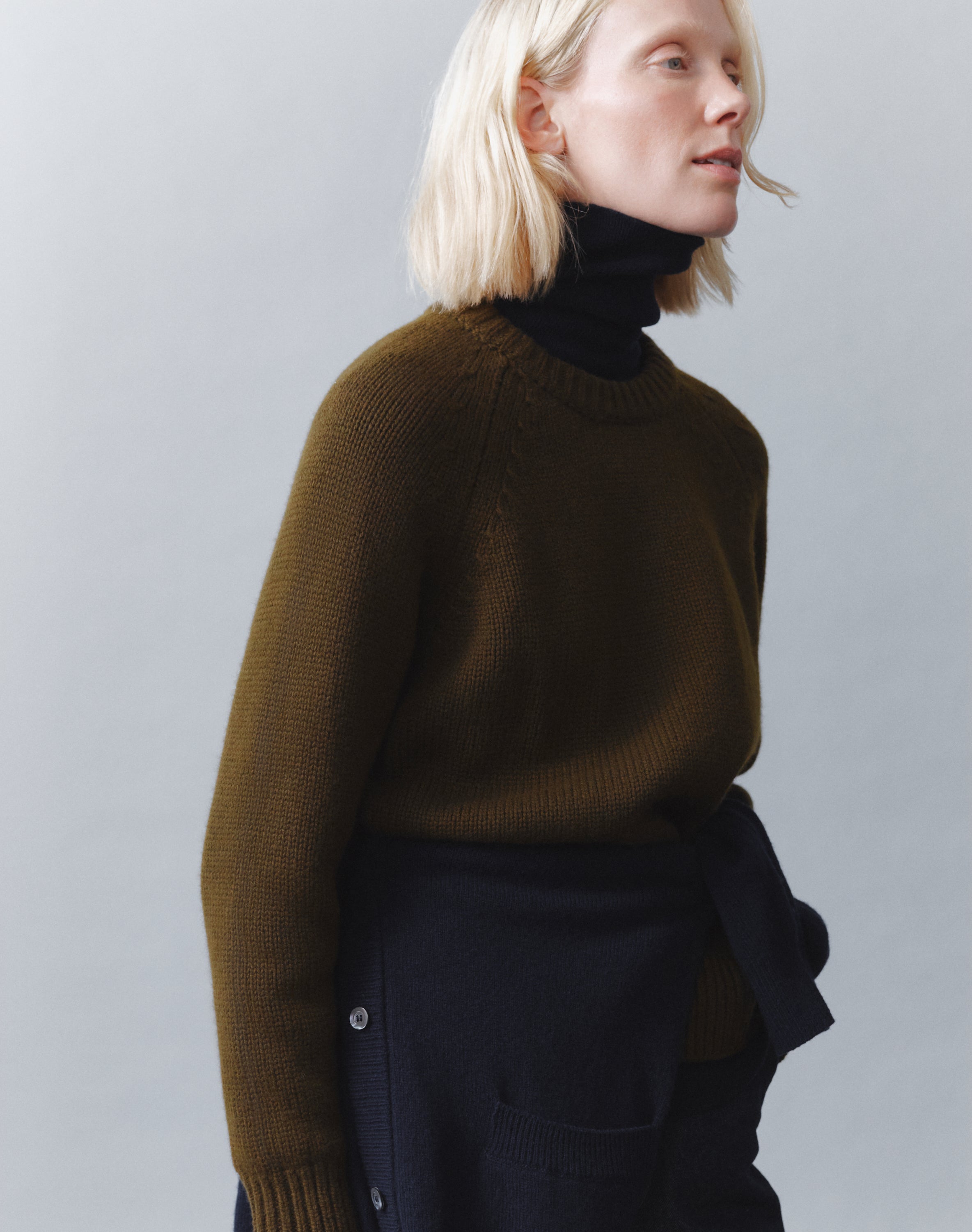 The WINTER WEEKEND - Moss / Repaired, Renewed