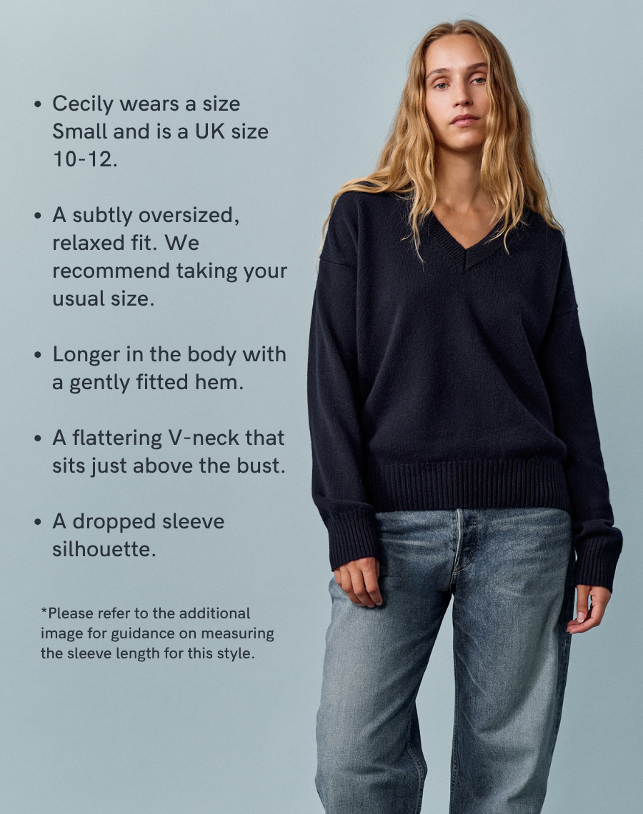 The Relaxed V - Navy