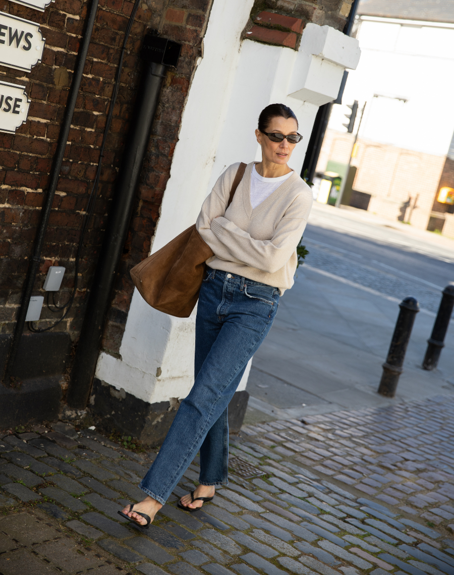 The Relaxed V - Lait