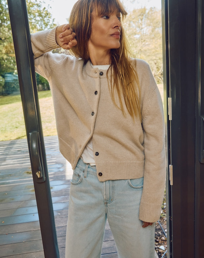 The Easy Cardigan - Lait, Renewed + Restored