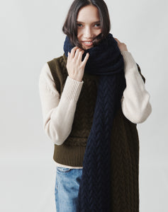 The BORDER CABLE Scarf - Navy