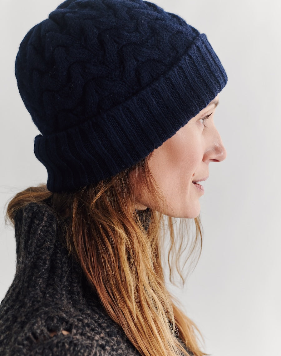 The_Border_Cable_Hat_-_Navy_2.