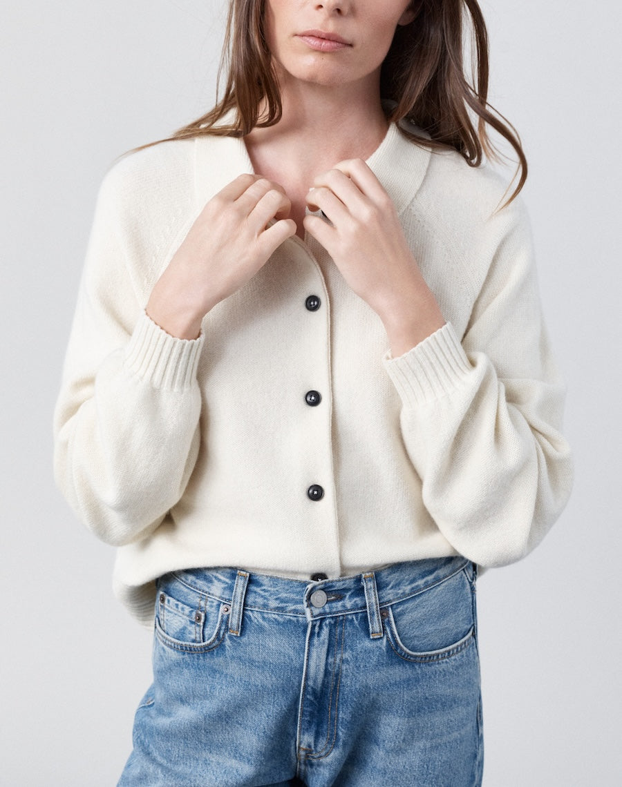 The Gentle Cardigan - Undyed Ecru