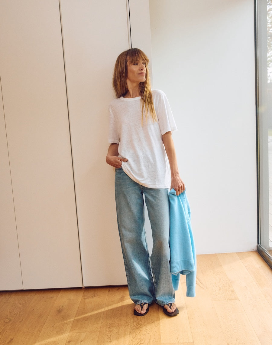 The LINEN / The Classic Fit Tee - White