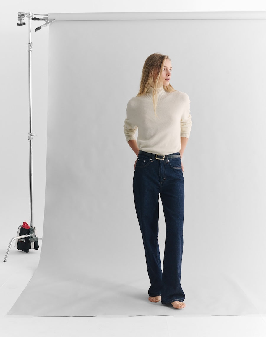 The New Classic Funnel - Undyed Ecru