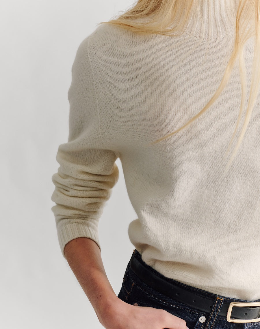 The New Classic Funnel - Undyed Ecru