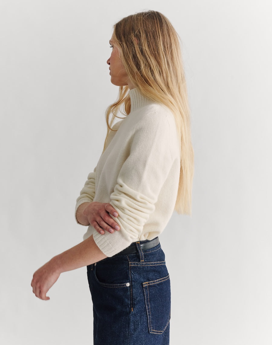 The New Classic Funnel - Undyed Ecru