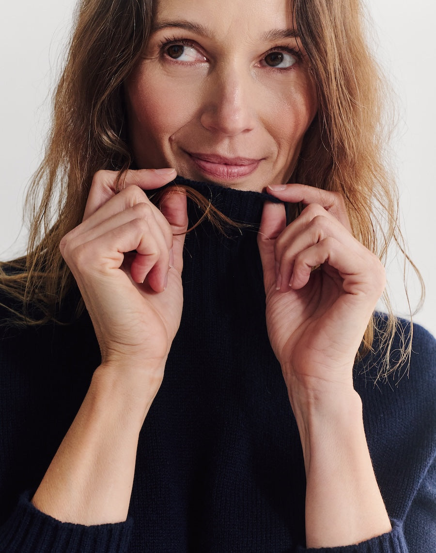 The New Classic Funnel - Navy