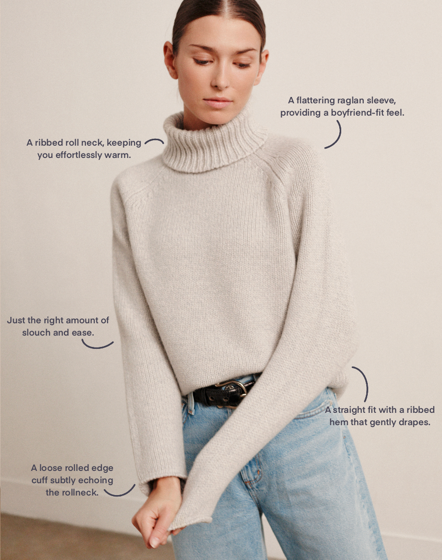 The ROLLNECK I Light Pebble  Luxury Soft Wool Jumper I Navygrey