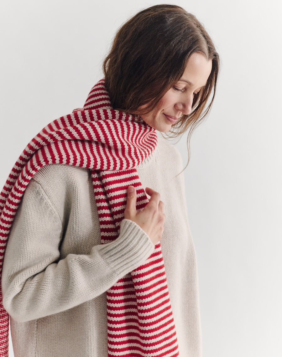 The Winter Weekend SCARF - Lait & Carmine